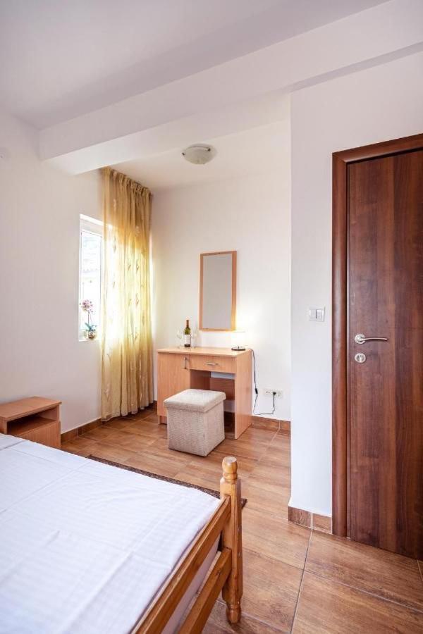 Apartmani Franeta Budva Exterior foto
