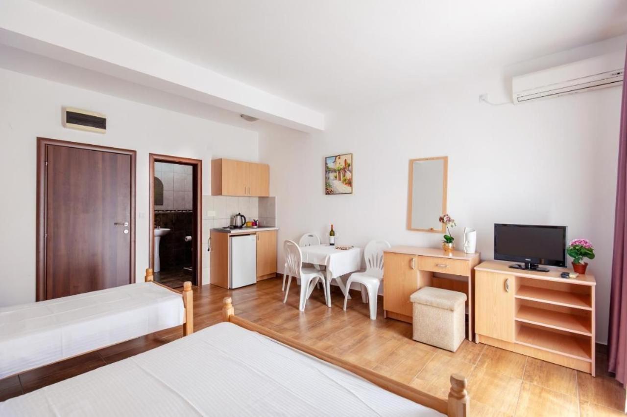 Apartmani Franeta Budva Exterior foto